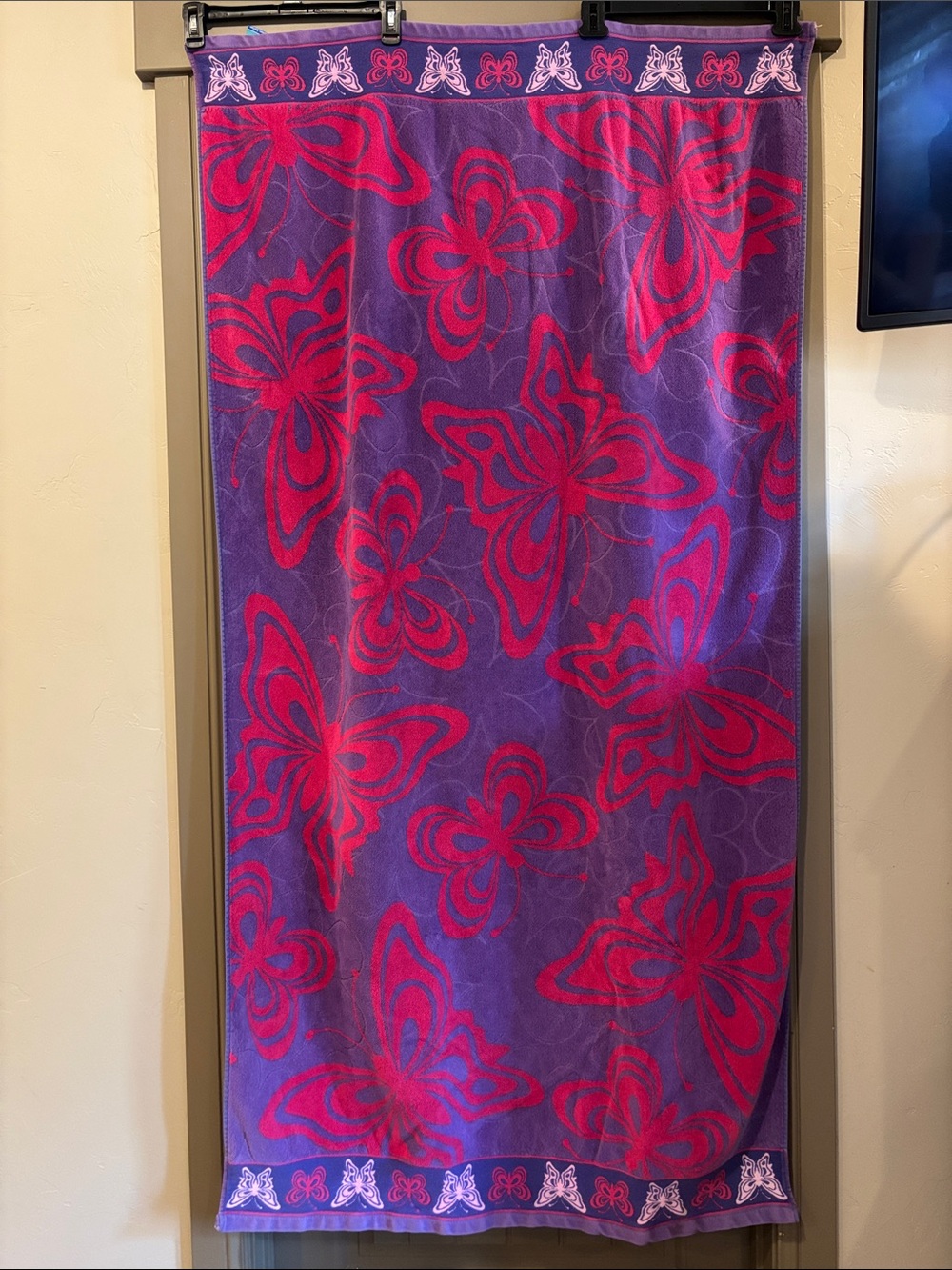 Kirkland signature Purple and Hot Pink Butterfly beach towel Egyptian cotton